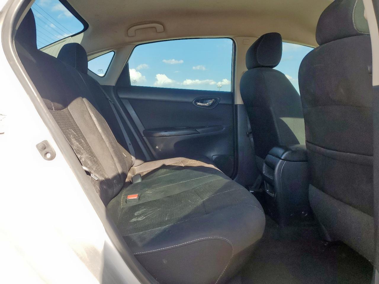 2016 NISSAN SENTRA