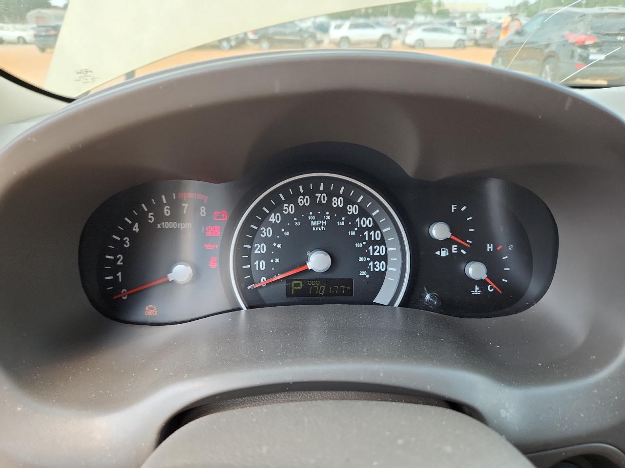 2011 KIA SEDONA