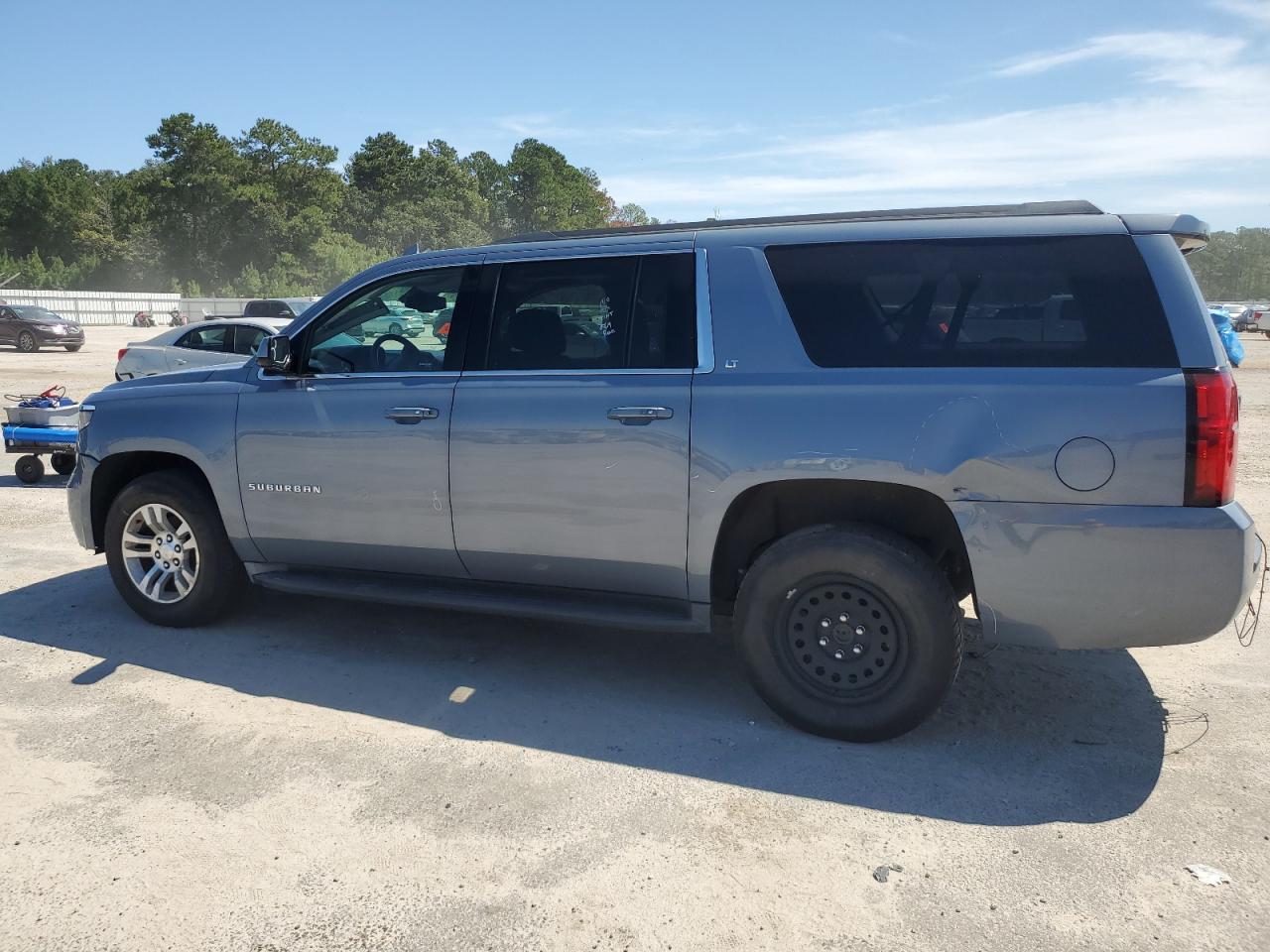 2016 CHEVROLET Suburban