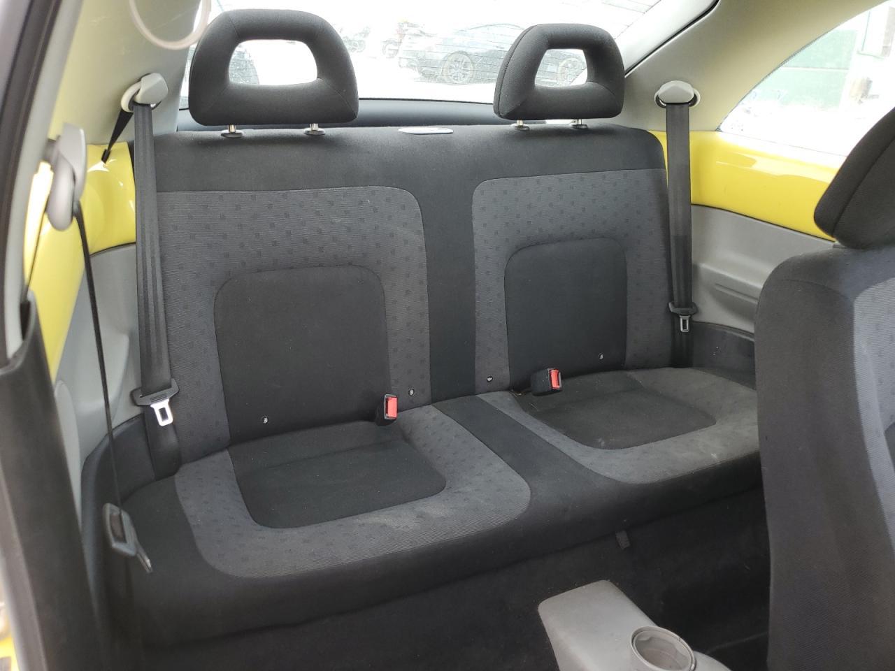 2000 VOLKSWAGEN Beetle