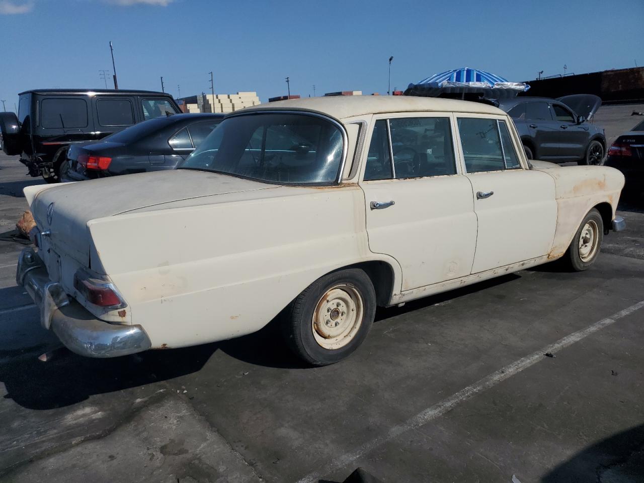 1968 MERCEDES-BENZ E-Class