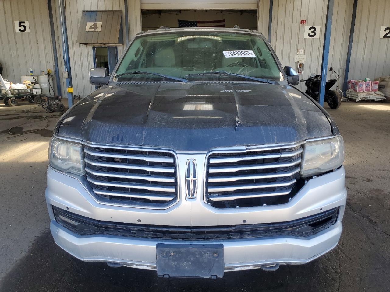 2017 LINCOLN Navigator