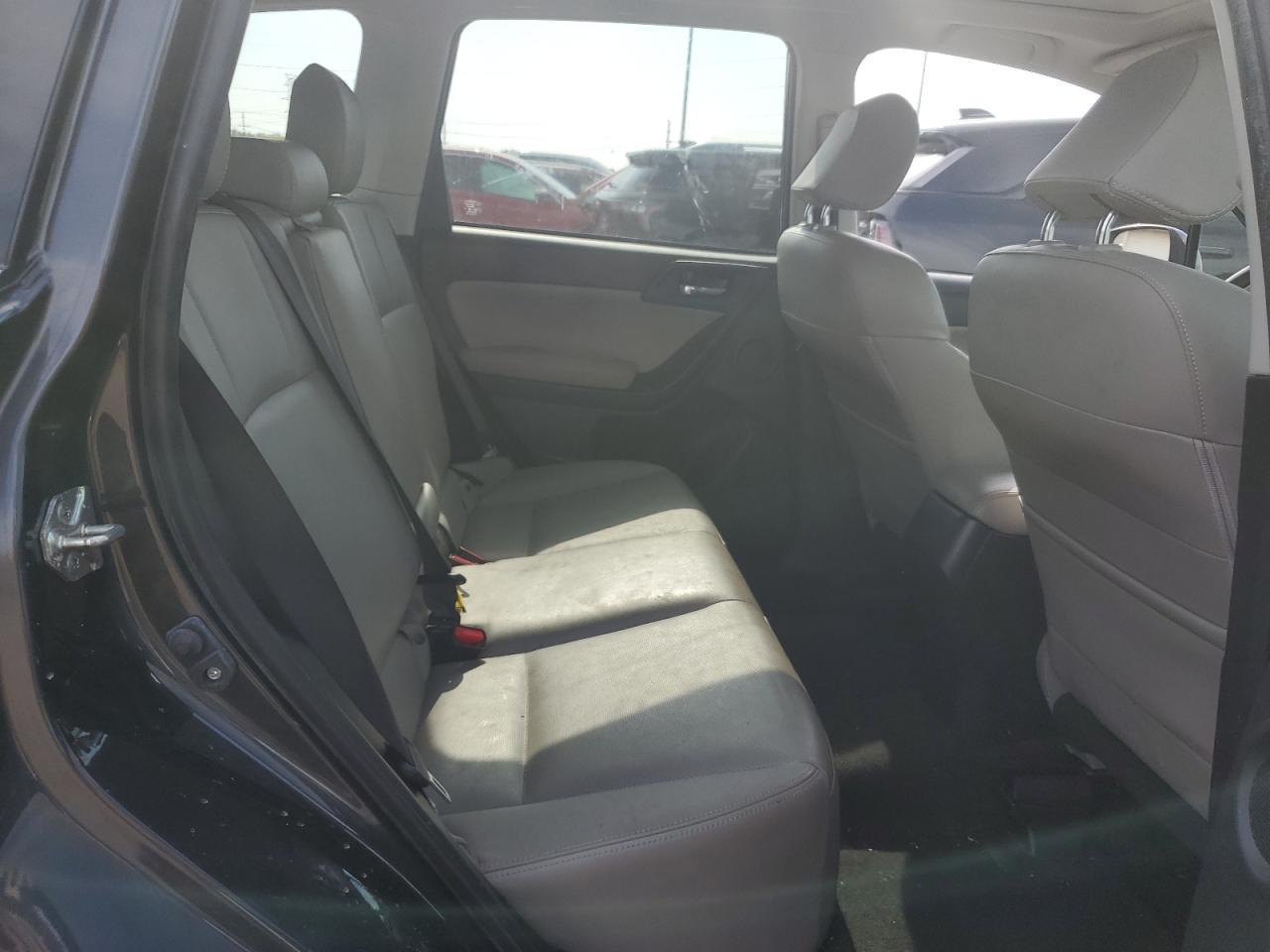 2016 SUBARU FORESTER