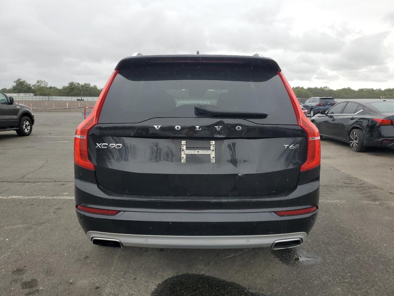 2019 VOLVO XC90