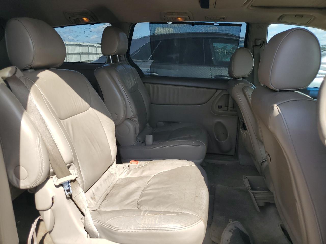 2006 TOYOTA SIENNA