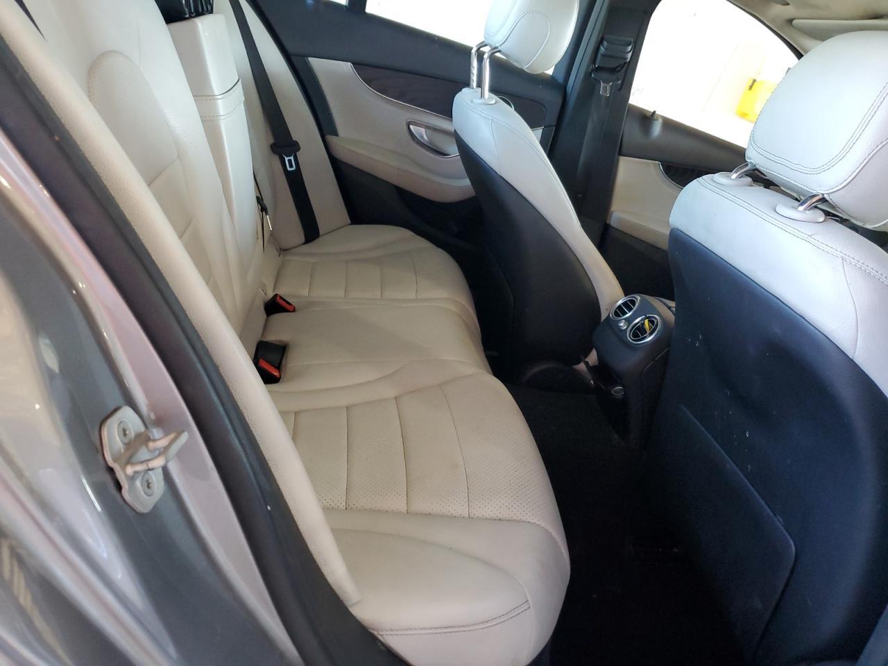 2016 MERCEDES-BENZ C-CLASS