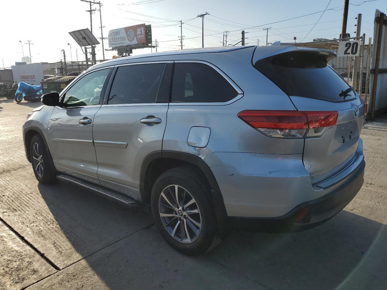 2017 TOYOTA HIGHLANDER