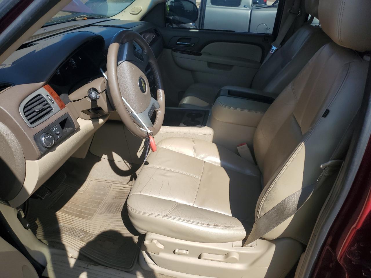 2011 CHEVROLET Tahoe