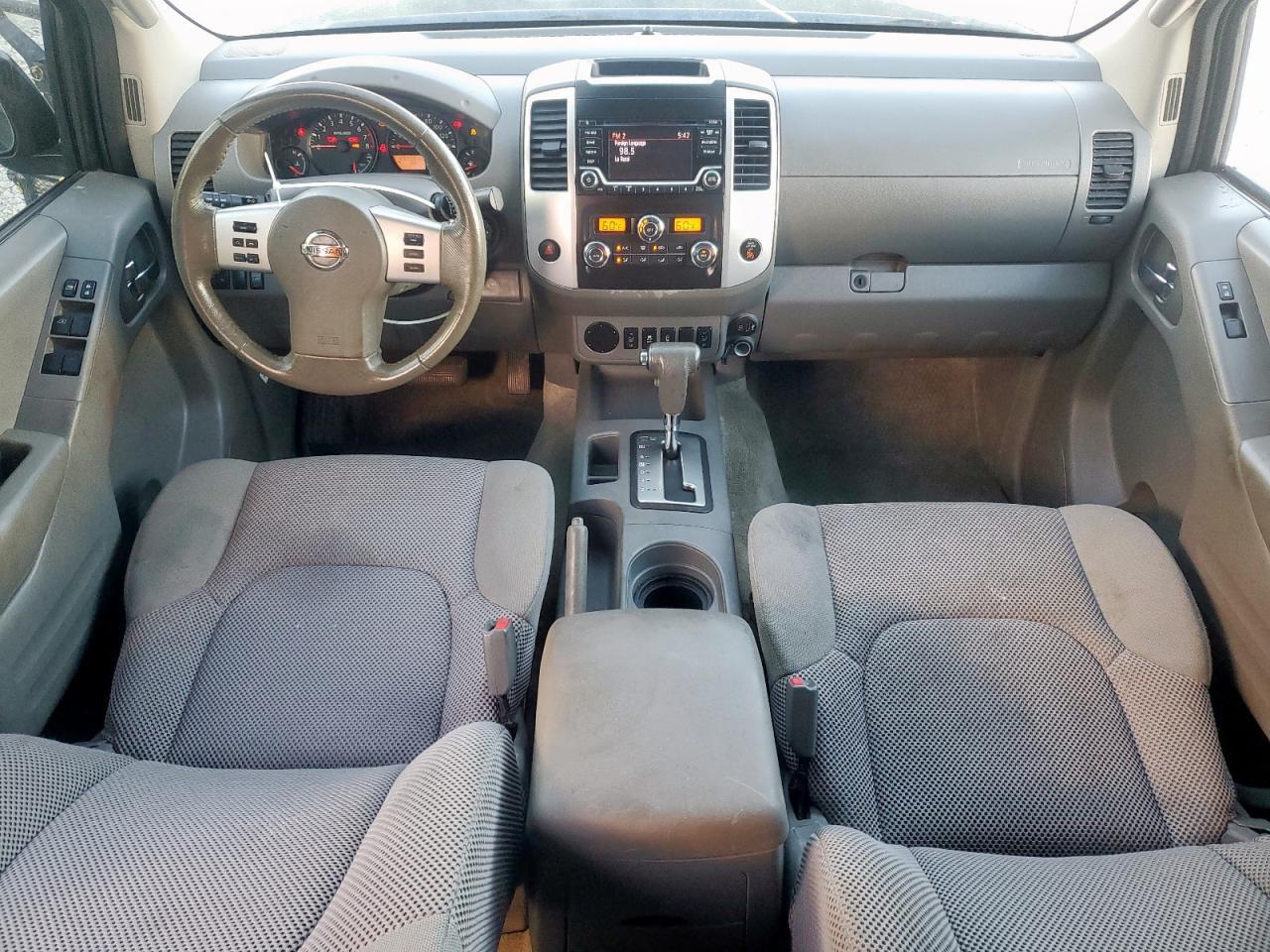 2017 NISSAN Frontier