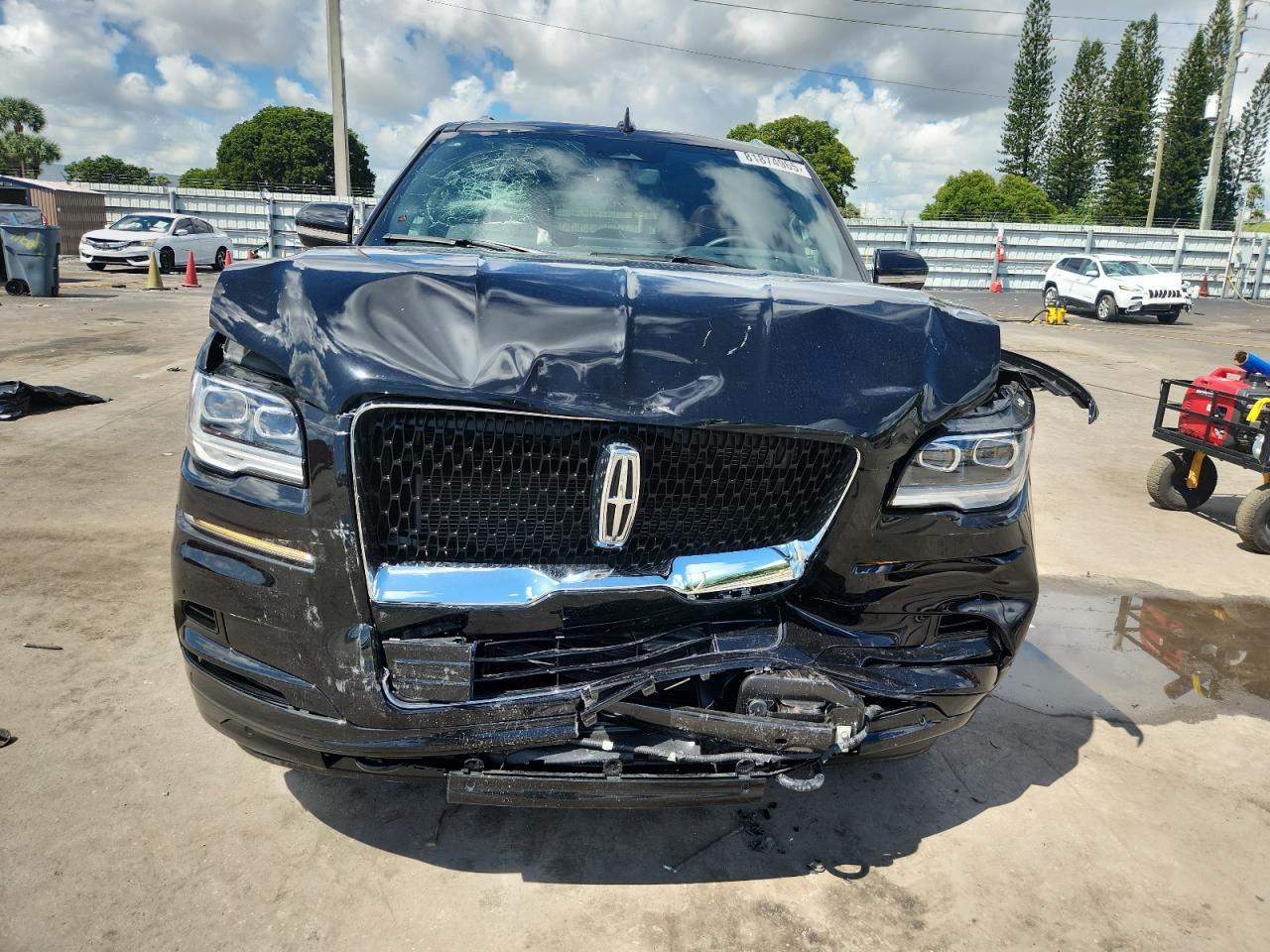 2024 LINCOLN Navigator