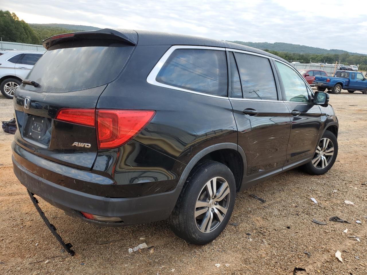 2017 HONDA PILOT