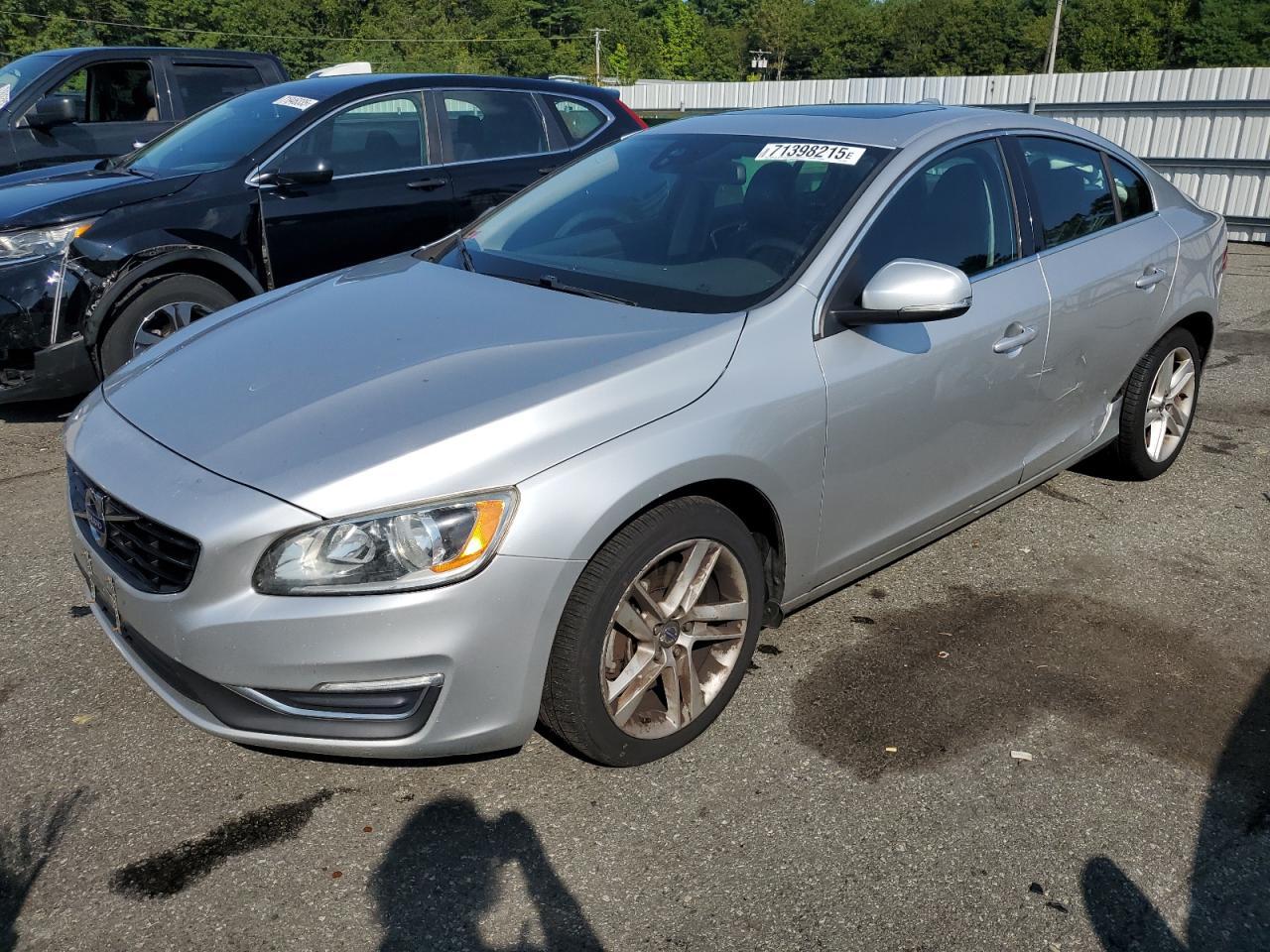 2014 VOLVO S60