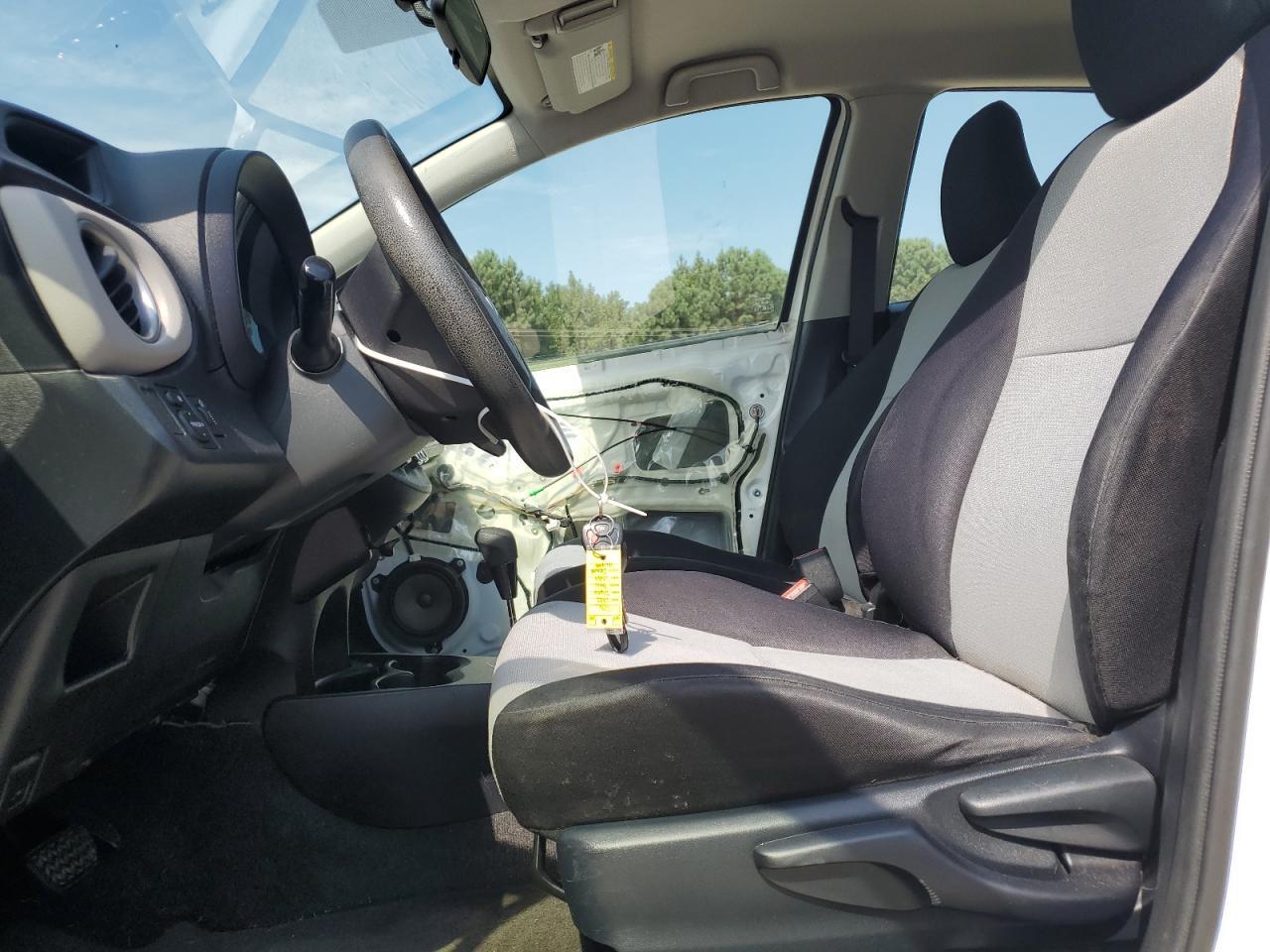 2013 TOYOTA YARIS