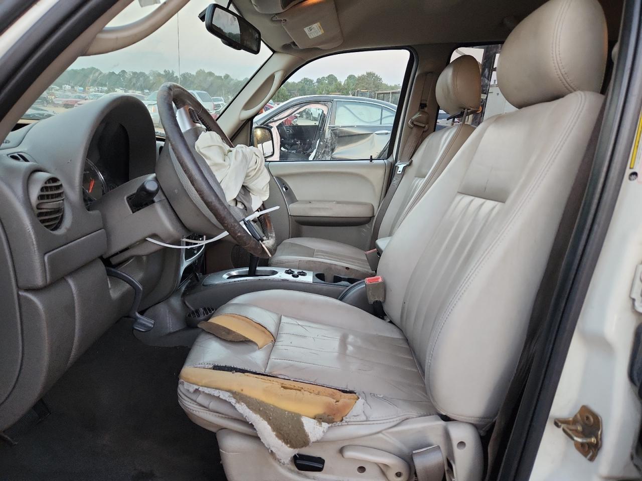 2006 JEEP Liberty