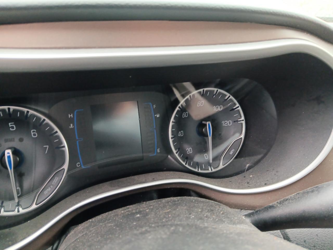 2021 CHRYSLER Voyager