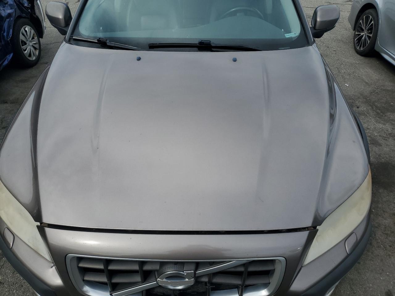 2010 VOLVO XC70