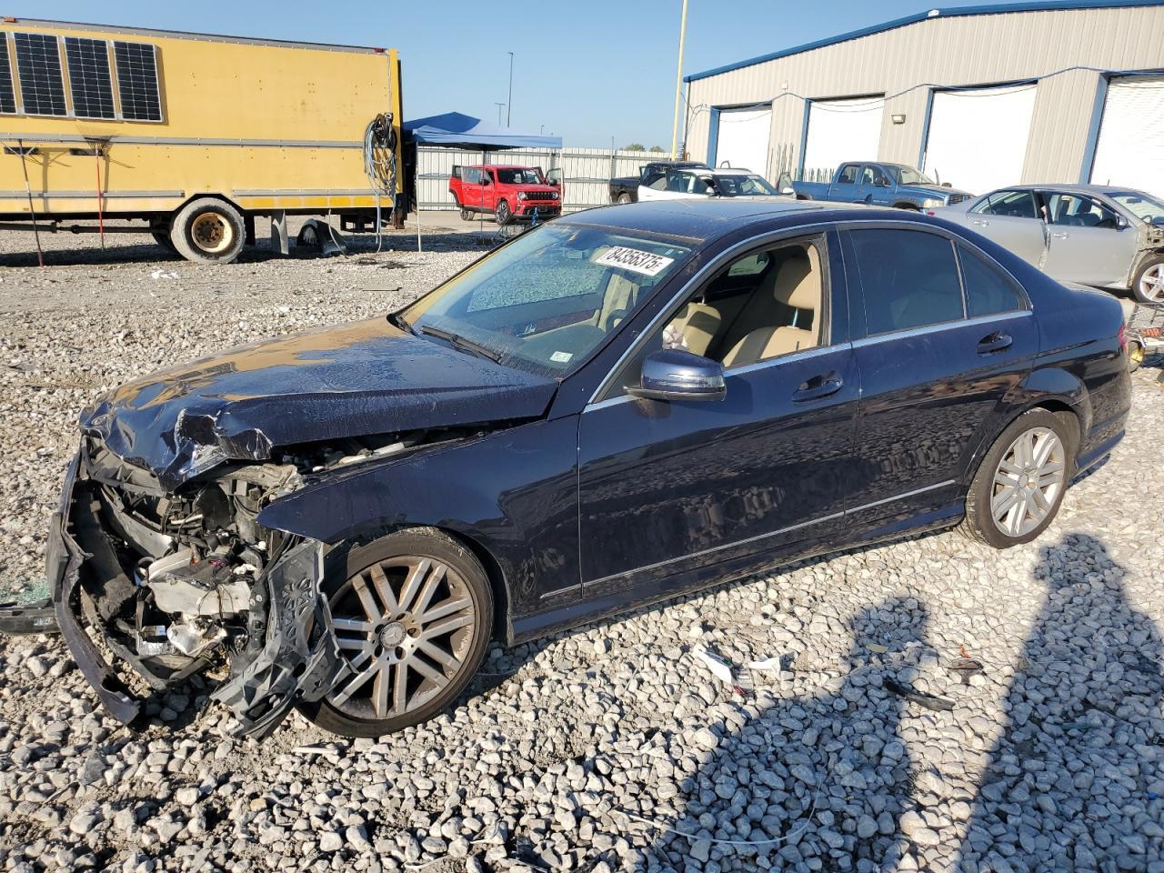 2011 MERCEDES-BENZ C-CLASS