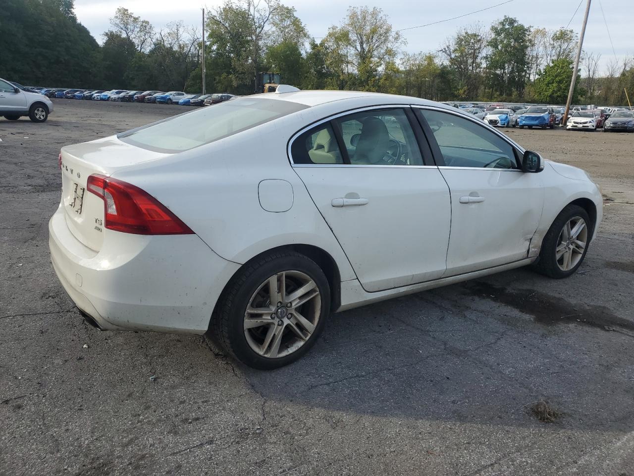 2014 VOLVO S60
