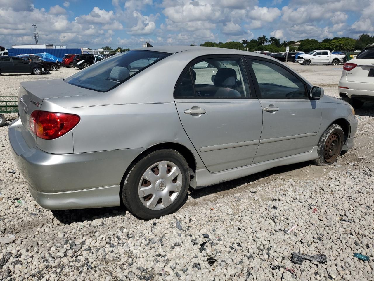 2004 TOYOTA COROLLA
