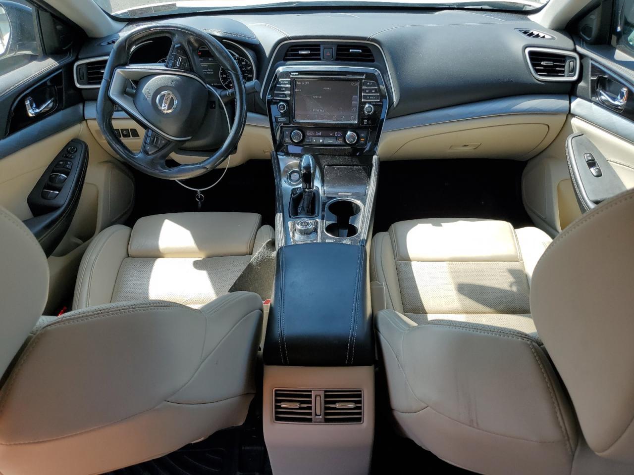 2016 NISSAN Maxima