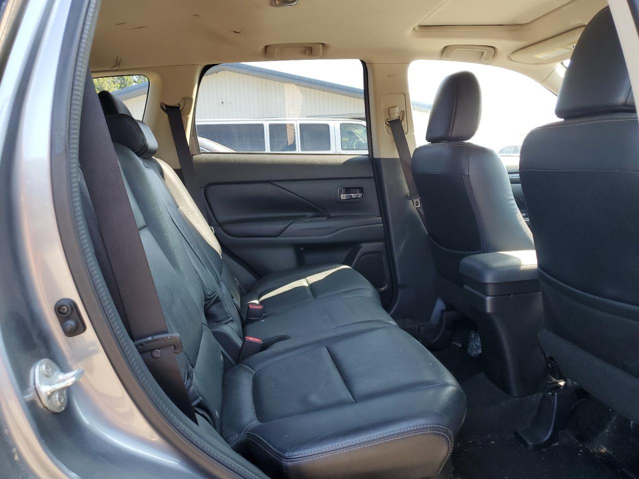 2016 MITSUBISHI outlander