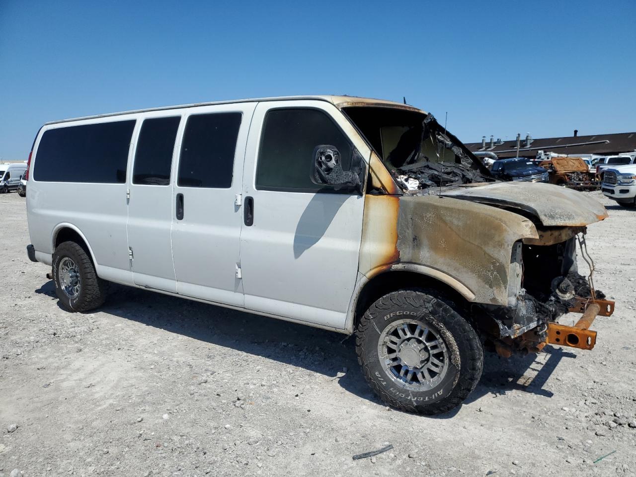 2015 CHEVROLET Express 3500