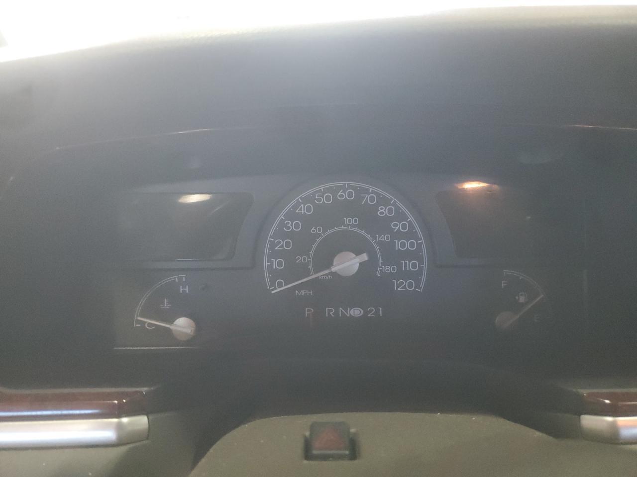 2005 LINCOLN Town Car