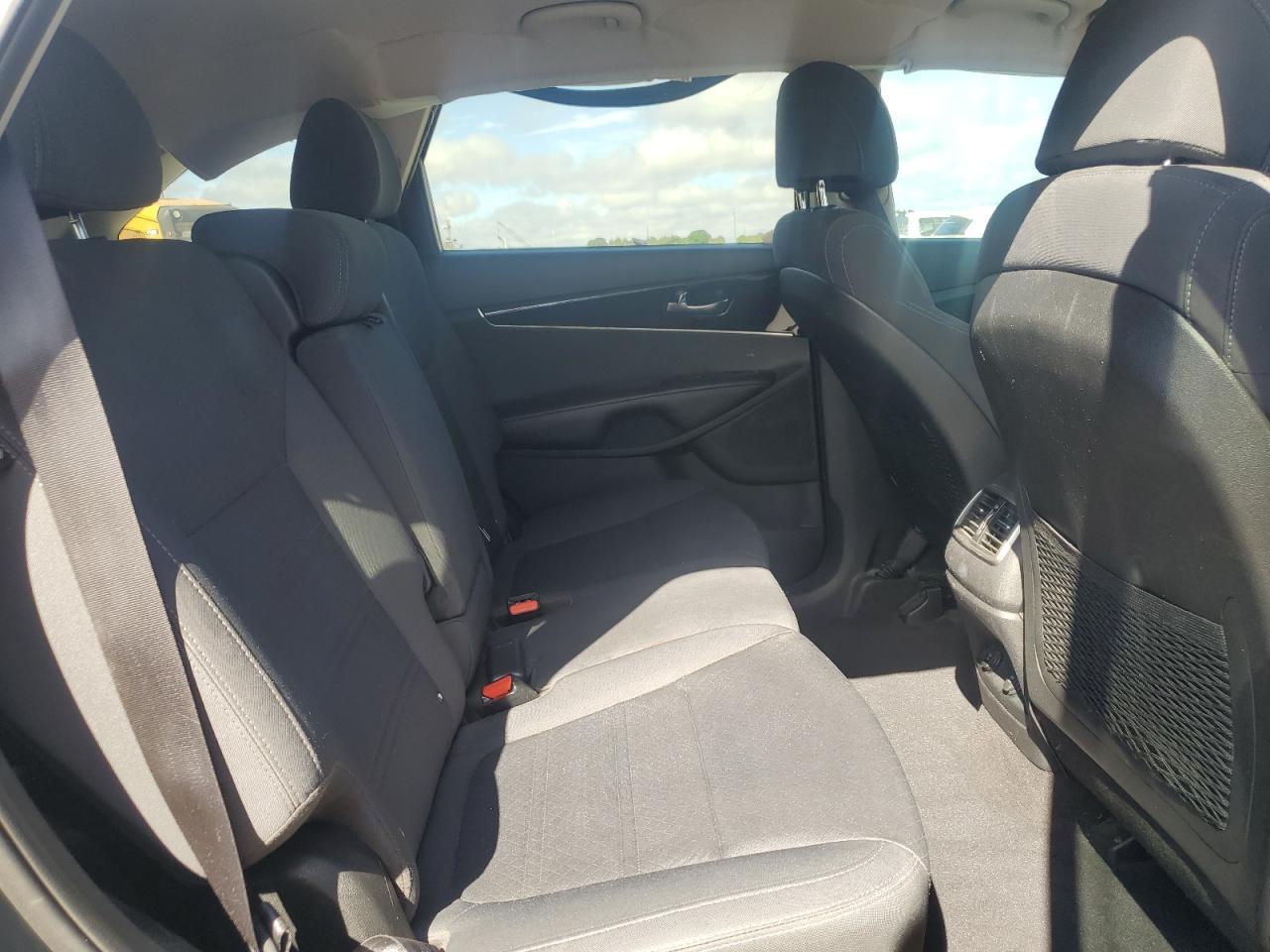 2017 KIA SORENTO
