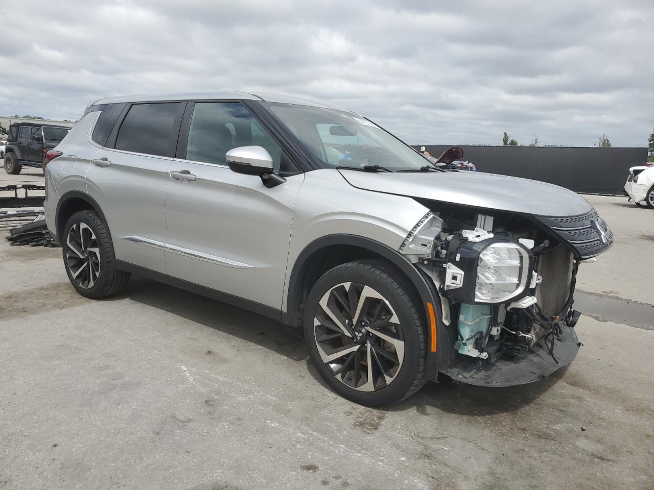2022 MITSUBISHI outlander