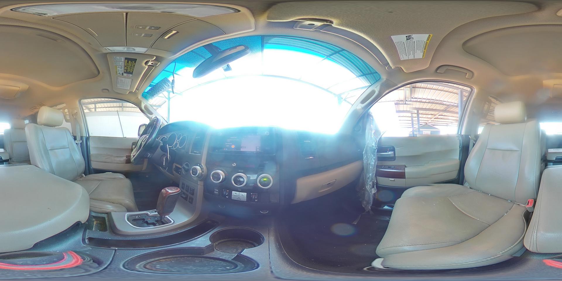 2014 TOYOTA Sequoia