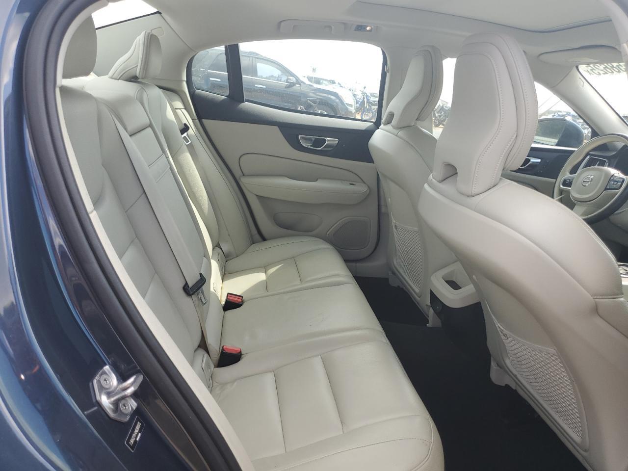 2021 VOLVO S60