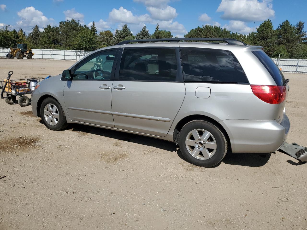 2008 TOYOTA SIENNA