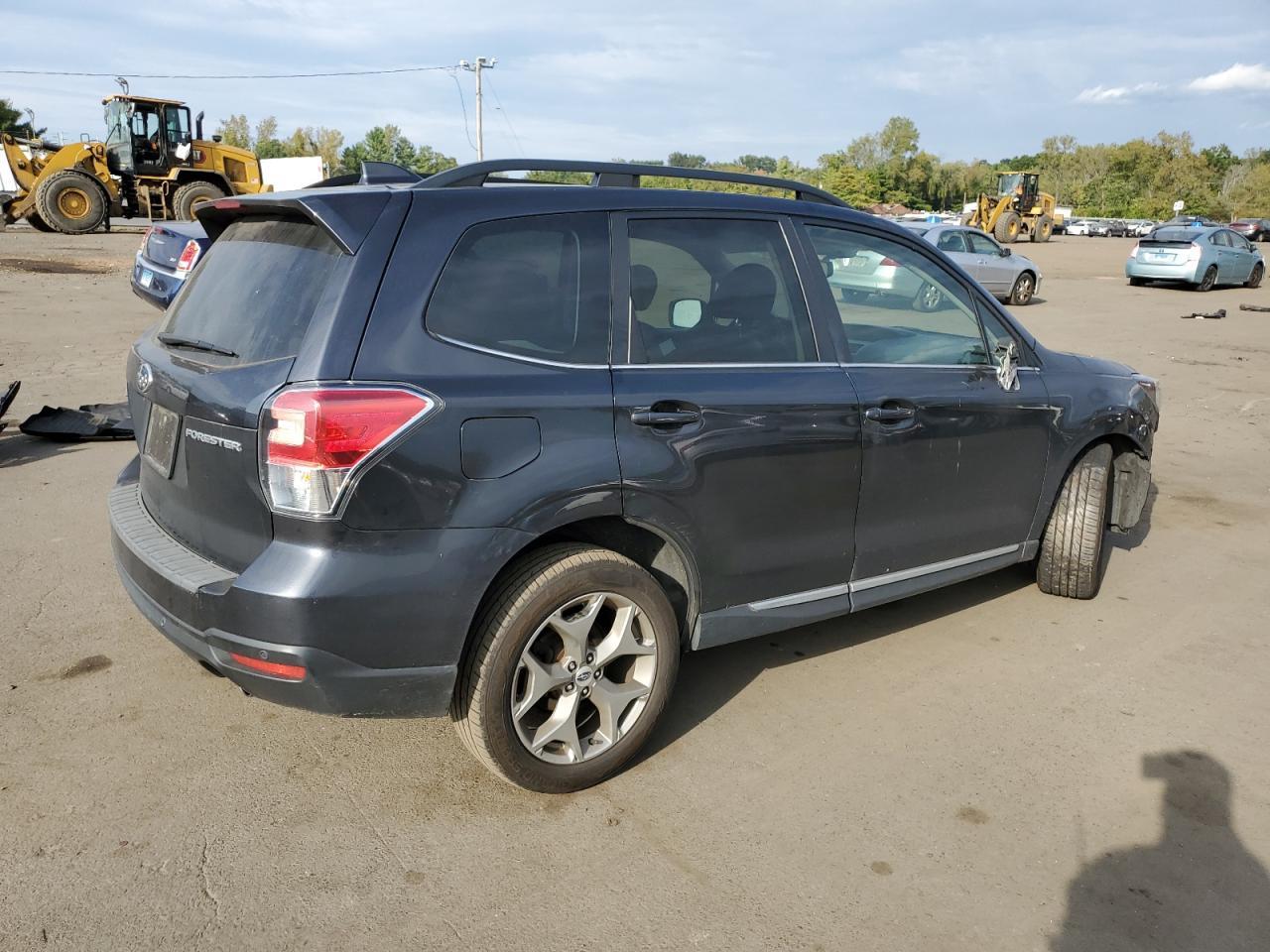 2018 SUBARU FORESTER