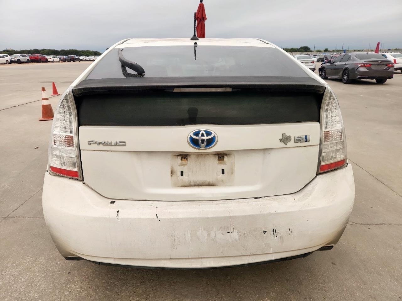 2011 TOYOTA PRIUS