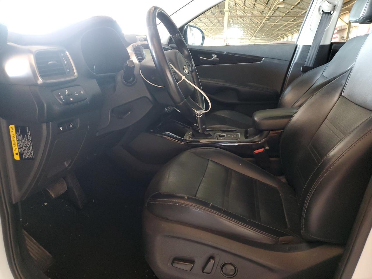 2017 KIA SORENTO