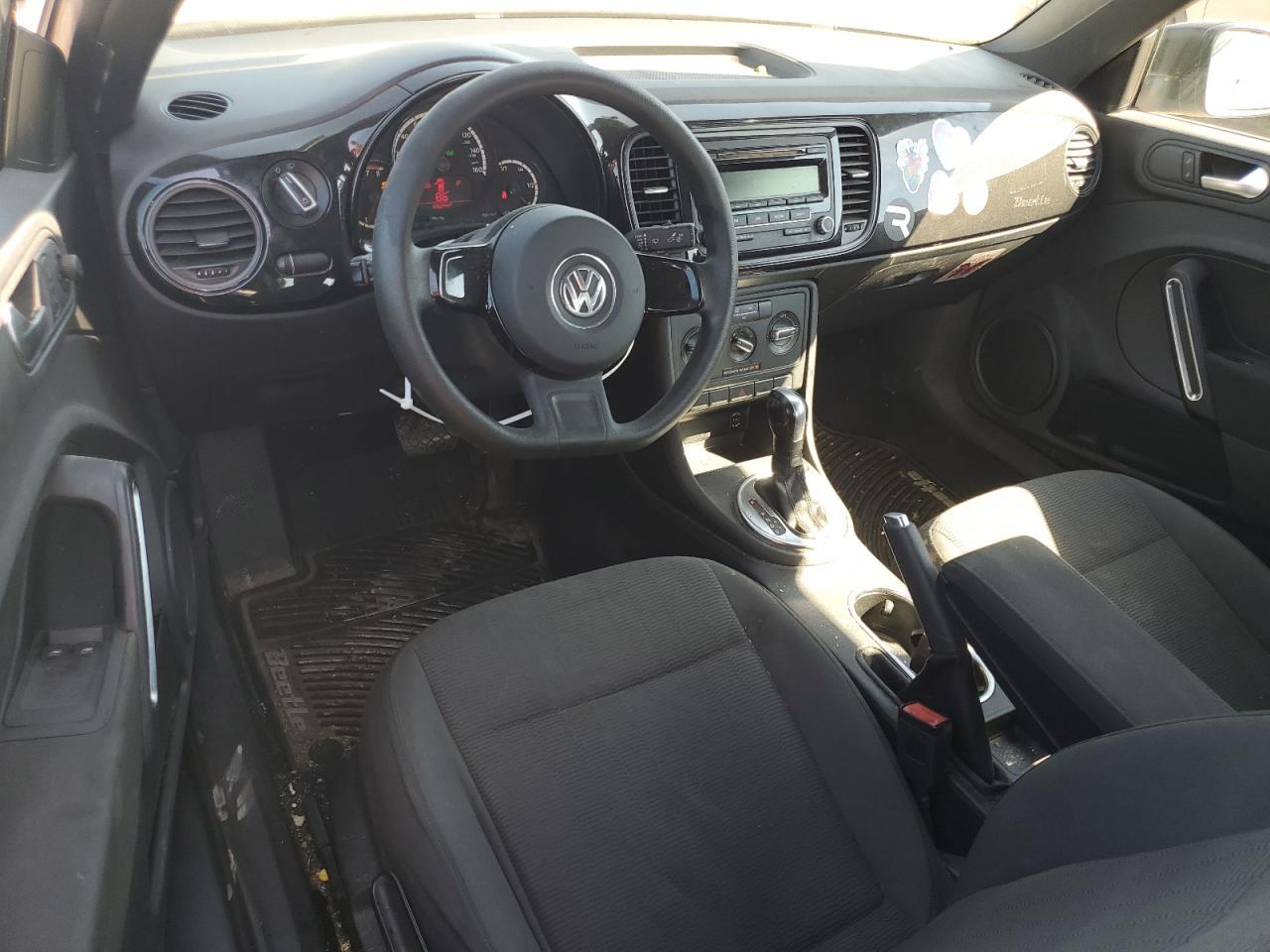 2013 VOLKSWAGEN Beetle