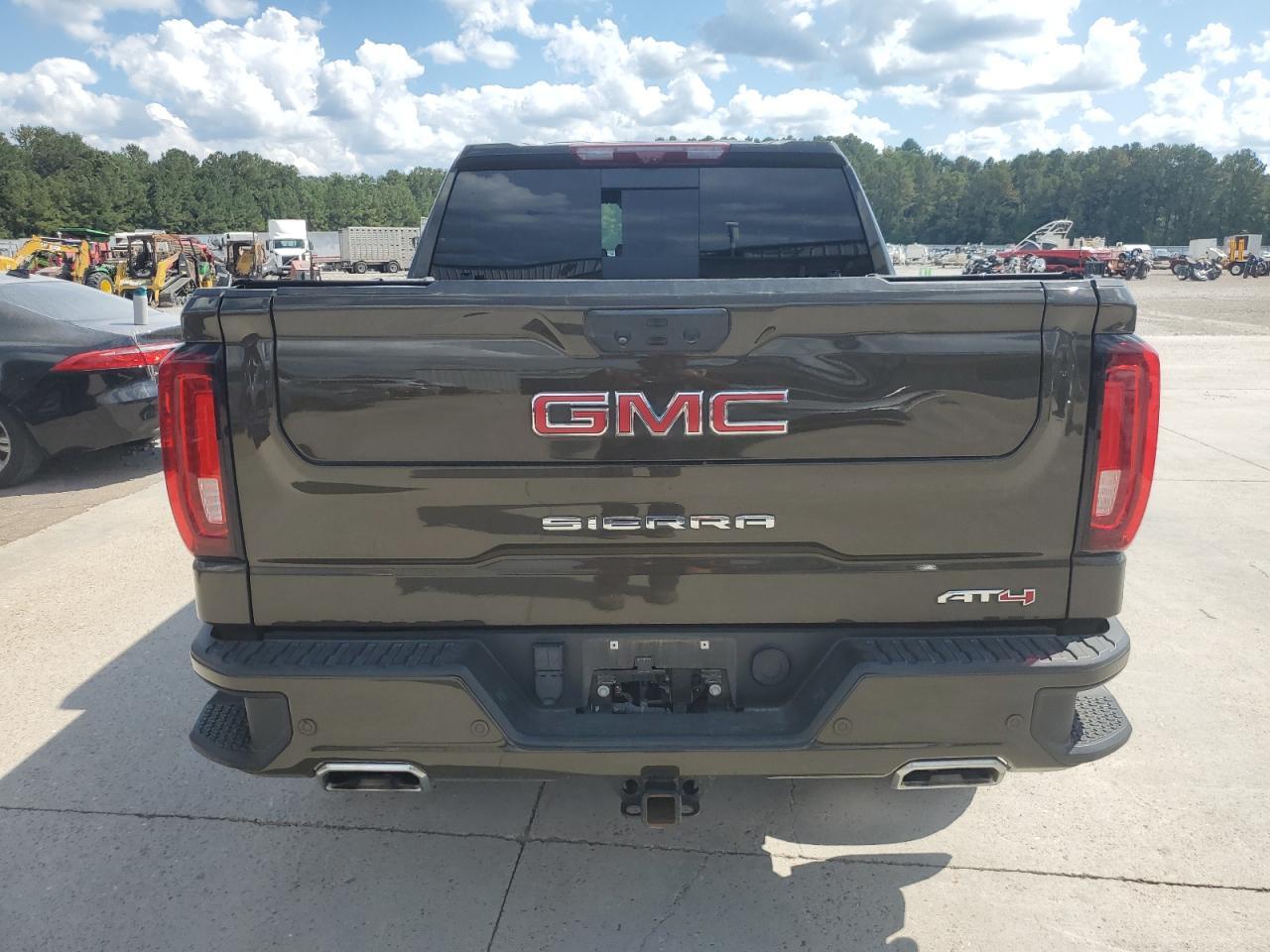 2023 GMC Sierra