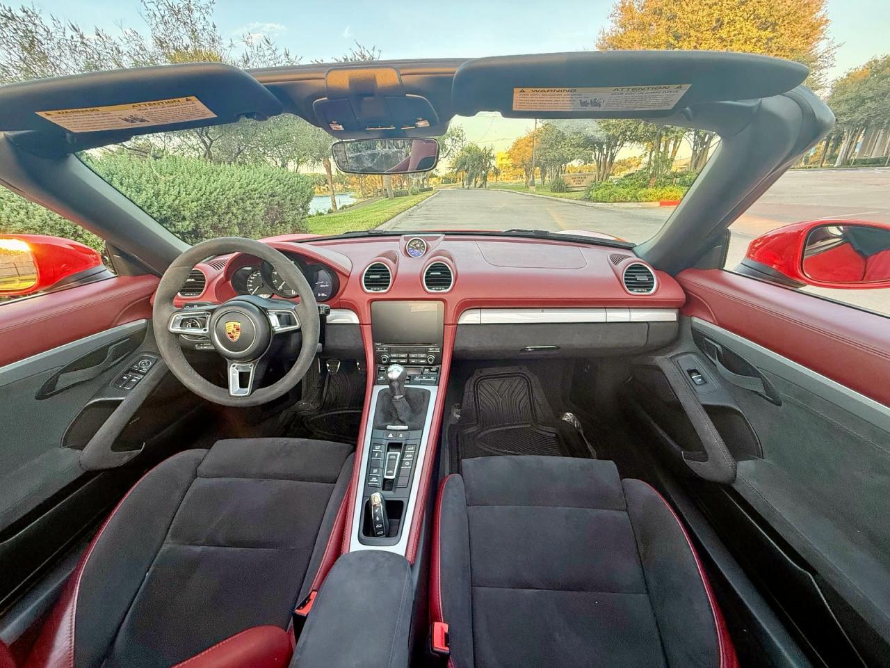 2021 PORSCHE Boxster