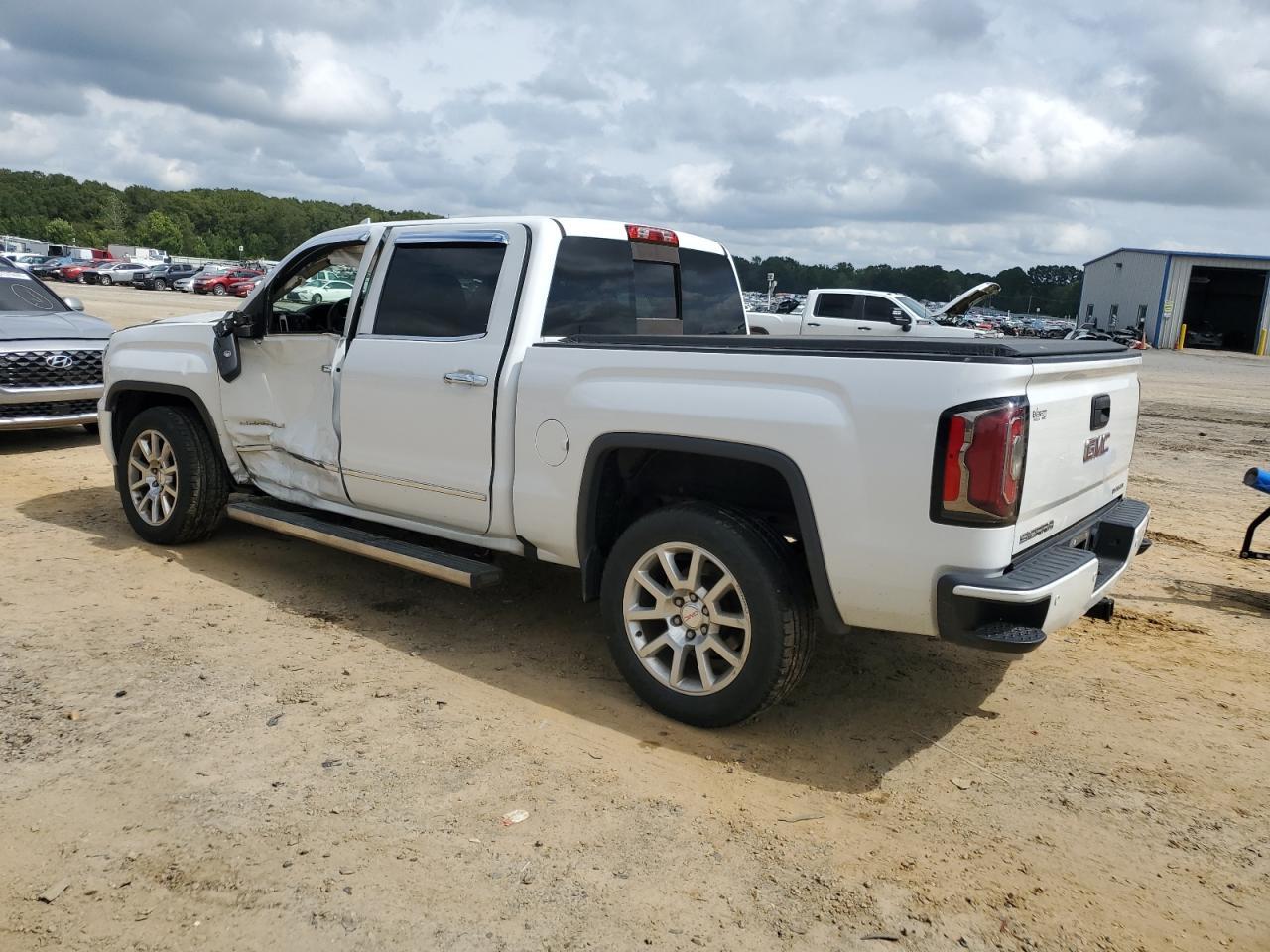 2016 GMC Sierra