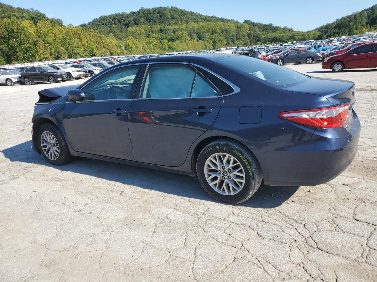 2016 TOYOTA CAMRY