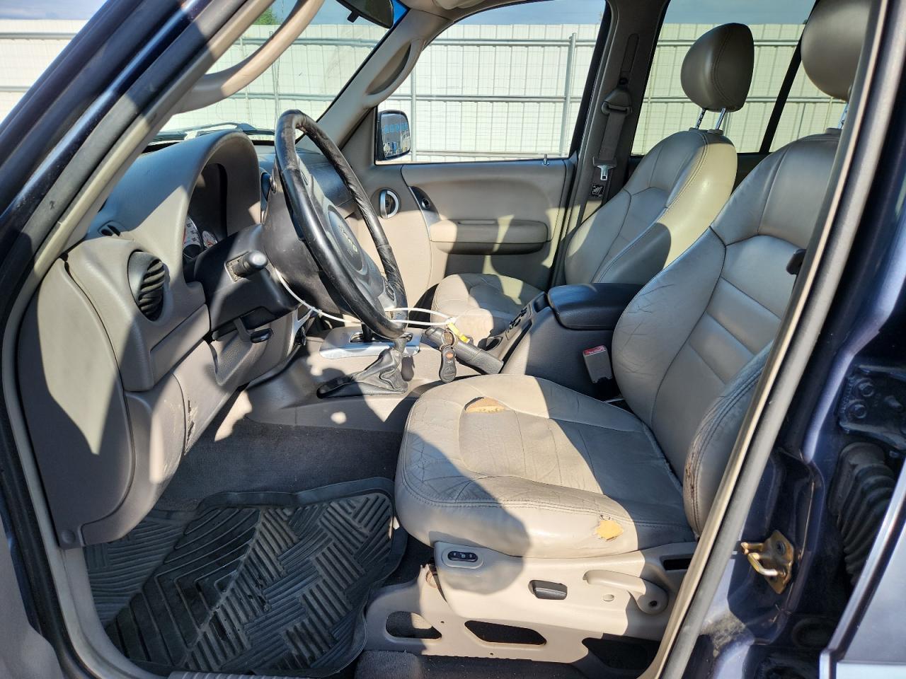 2002 JEEP Liberty