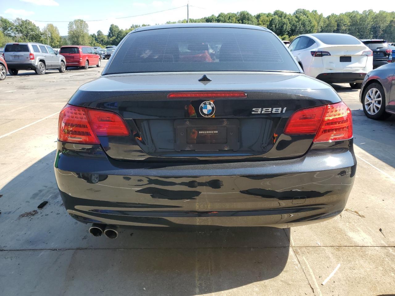 2011 BMW 3 SERIES
