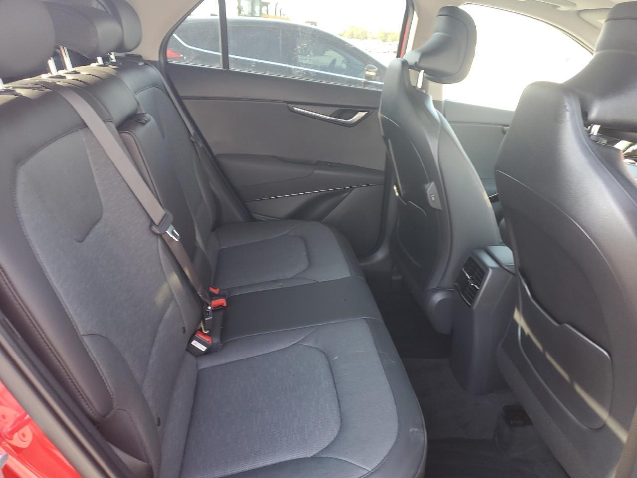 2025 KIA Niro