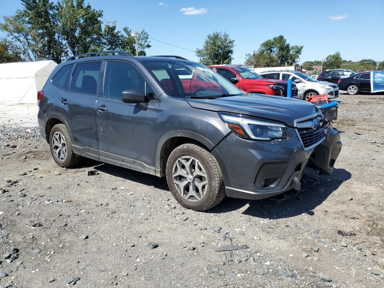 2021 SUBARU FORESTER