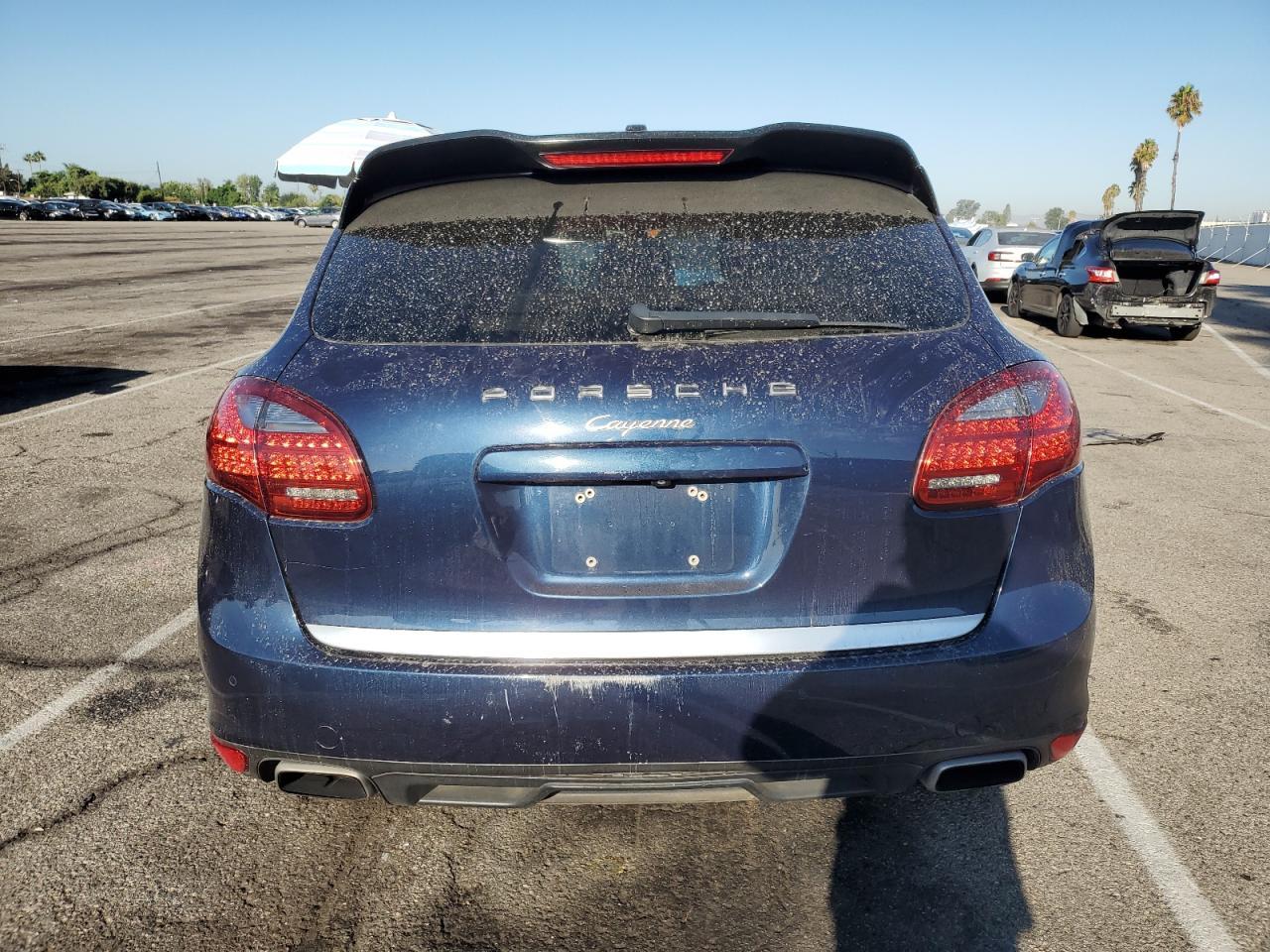 2012 PORSCHE CAYENNE