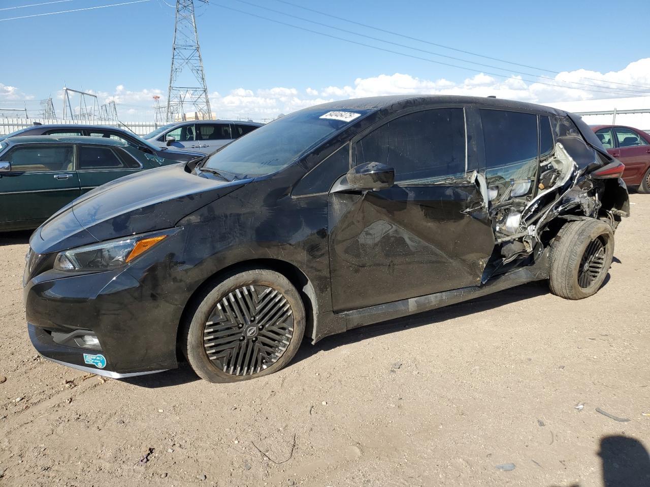 2023 NISSAN LEAF
