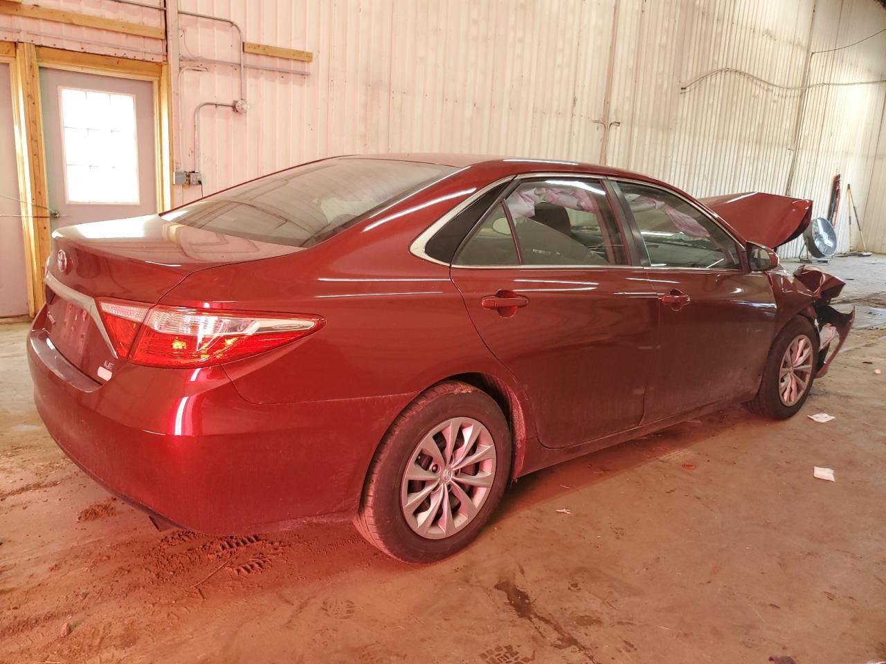 2016 TOYOTA CAMRY
