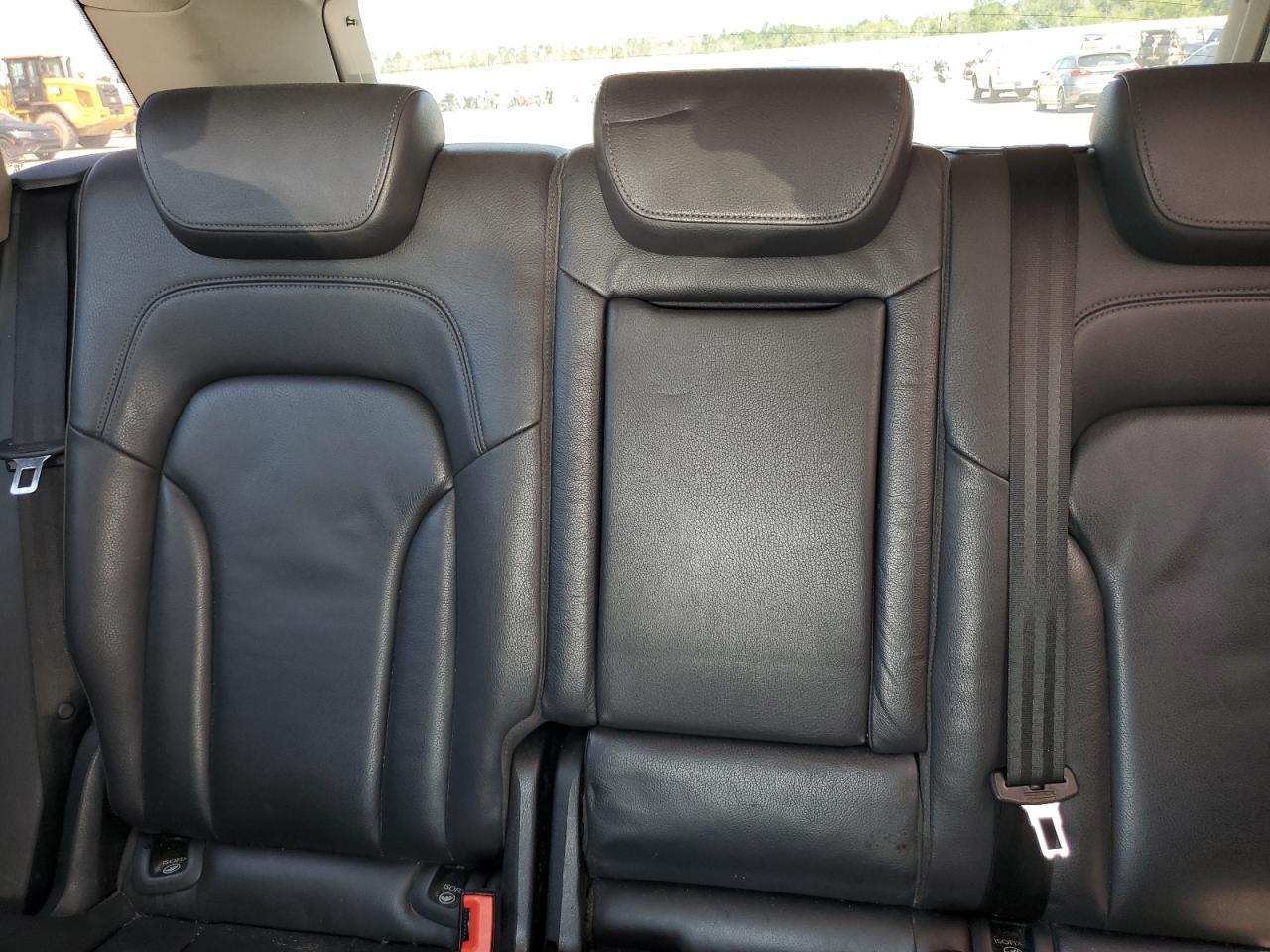 2009 AUDI Q5