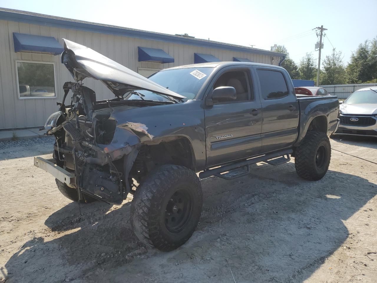 2011 TOYOTA TACOMA