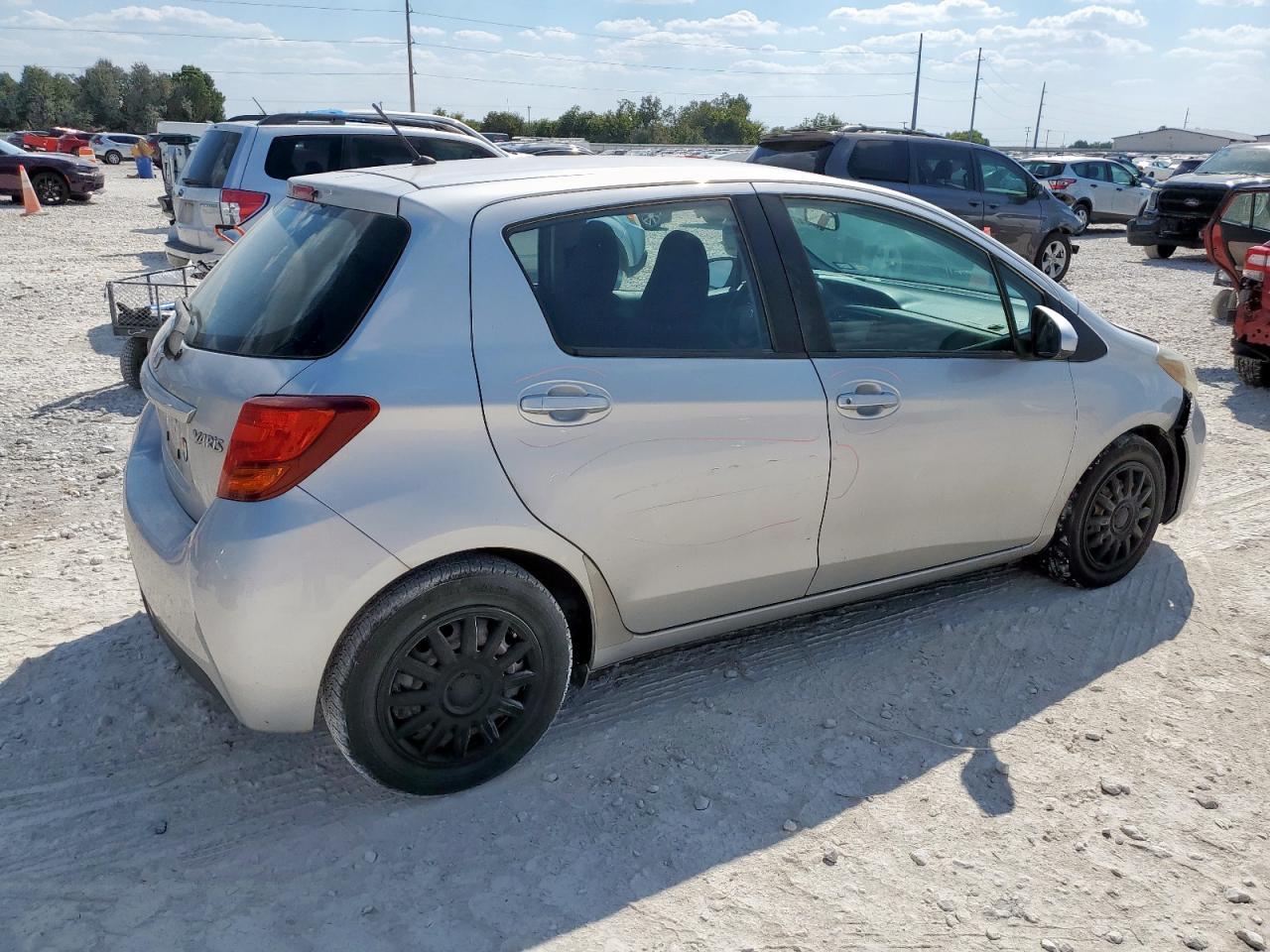2016 TOYOTA YARIS